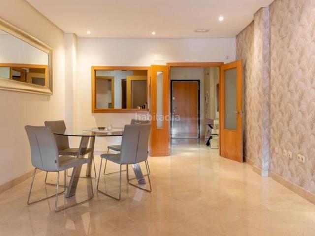Planta baja en venta en Marbella, Puerto Banús. Plantas bajas.