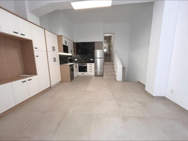 Planta baja en venta en Mataró, Centre. Acogedora Planta Baja Reformada en el Corazón de Mataró. Plantas bajas.