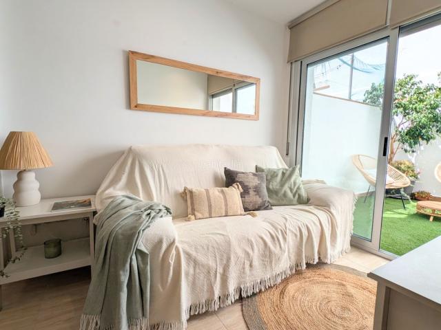 Planta baja en venta en Mataró, Centre. Tu oasis urbano en el corazón de Mataró. Plantas bajas.