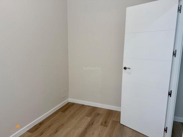 Planta baja en venta en Mataró, Cerdanyola Nord. Planta baja con reforma integral, 3 habitaciones y patio. Plantas bajas.