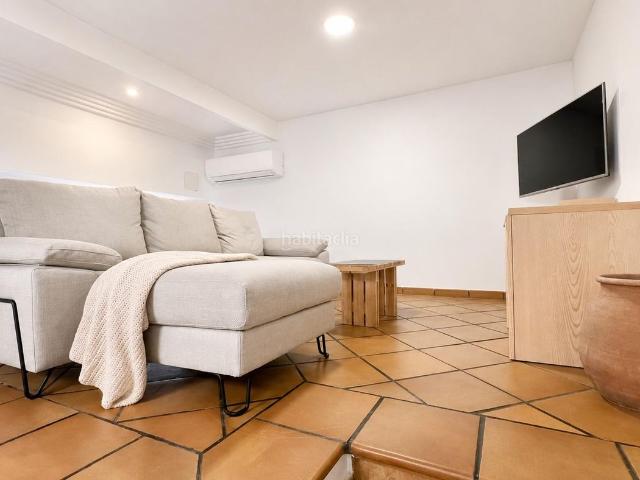 Planta baja en venta en Mataró, Cirera. Planta baja reformada con terraza de 25 m2 y entrada privada en Mataró. Plantas bajas.