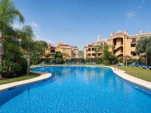 Planta baja en venta en Mijas, La Cala Mijas. Exclusivo apartamento con jardín privado en Calanova Golf lujo, tranquilidad y rentabilidad en la Costa del Sol. Plantas bajas.