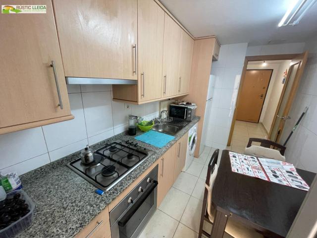 Planta baja en venta en Mollerussa. PISO CON PK EN MOLLERUSSA. Plantas bajas.