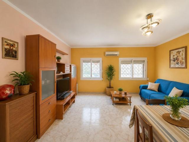 Planta baja en venta en Mollet del Vallès, Col·legis Nous. Espacio, luz y ubicación en el corazón de Rambla Nova!. Plantas bajas Mollet del.