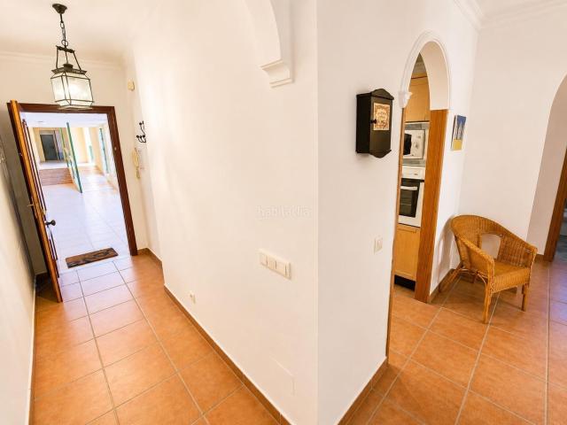 Planta baja en venta en Nerja, Centro. Impecable Apartamento en el Corazón de Nerja a solo 100 metros del Mar. Plantas bajas.