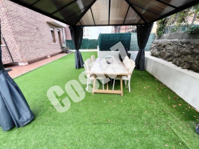 Planta baja en venta en Noja, Ris. Bajo con jardín en venta en Noja. Plantas bajas.