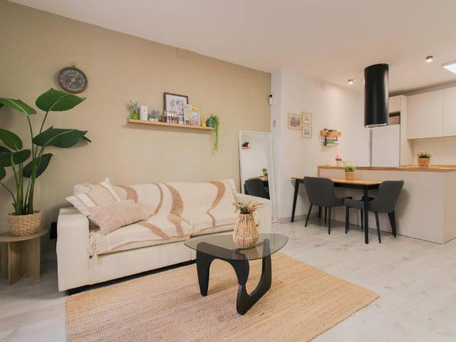 Planta baja en Venta en Núcleo Urbano