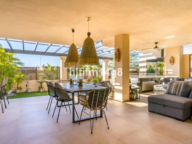 Planta baja en Venta en Nueva Andalucía centro