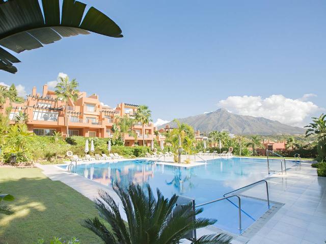 Planta baja en Venta en Nueva Andalucía centro
