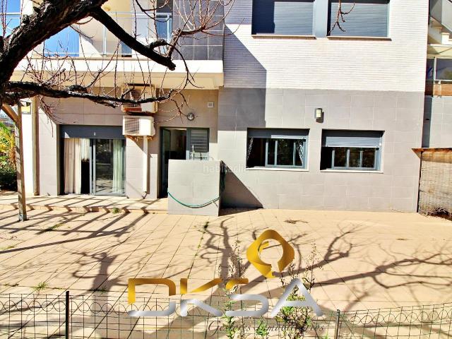 Planta baja en venta en Oropesa del Mar, Costa Marfil. Preciosa planta baja con amplia terraza en 2ª linea de mar, Oropesa. Plantas bajas Oropesa del.