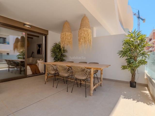 Planta baja en venta en Orihuela, Playa Flamenca. Descubra este encantadornbspapartamento en planta baja en Playa Flamenca, Orihuela Costa, una ubicación privilegiada en la Costa B. Plantas bajas.