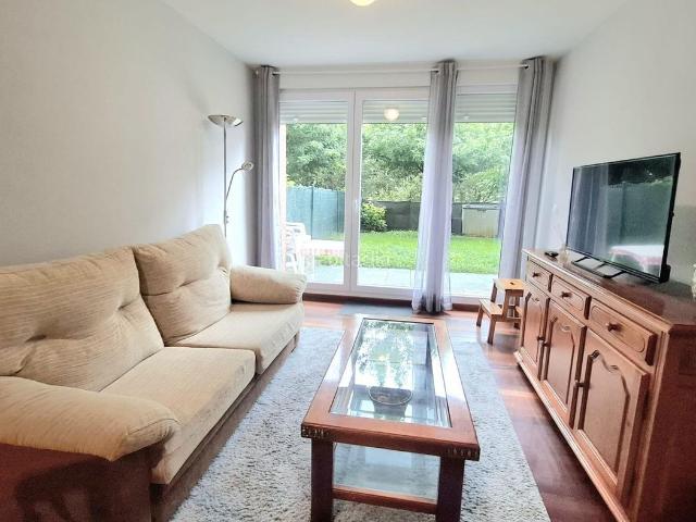 Planta baja en venta en Piélagos, Boo. Amplio Bajo con Jardín en Boo de Piélagos. Plantas bajas.