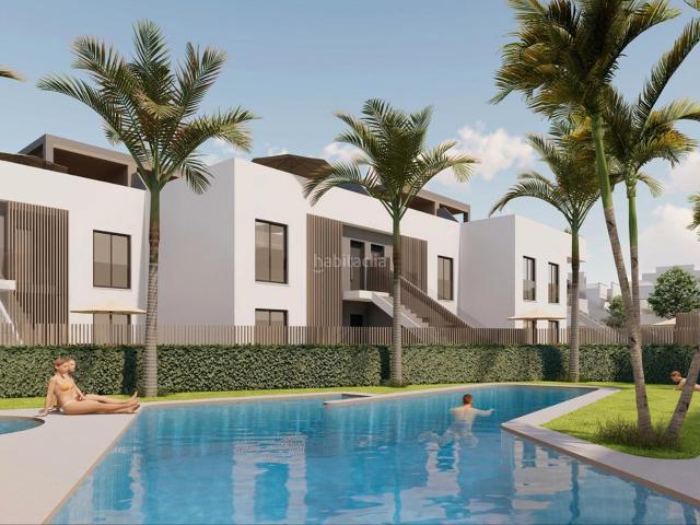 Planta baja en venta en Pilar de la Horadada, Pilar de la Horadada Ciudad. Costa Blanca Eiendom presenta este exclusivo complejo residencial de obra nueva compuesto por 26 modernas viviendas diseÃadas.