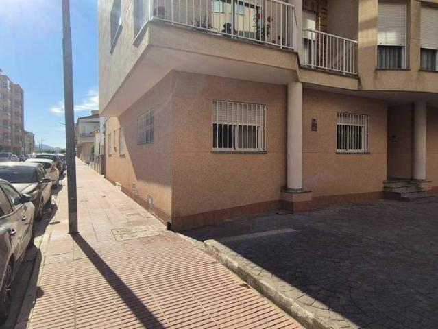 Planta baja en Venta en Piles