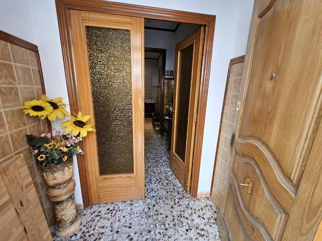 Planta baja en Venta en Plaza Castelar Mercado Central