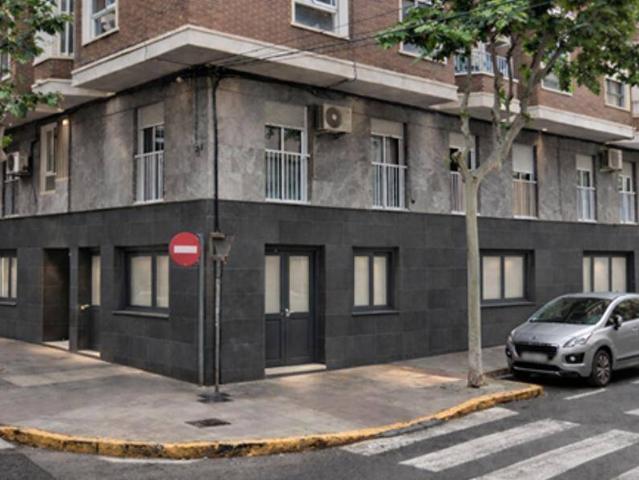 Planta baja en Venta en Plaza Crevillente Antiguos Juzgados El Asilo