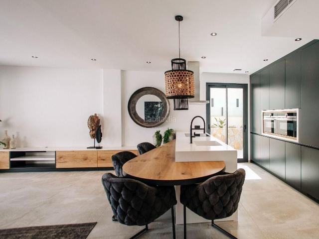Planta baja en venta en Rojales. Apartamento de lujo con dos plantas en Ciudad Quesada Rojales con vistas al mar. Plantas bajas.