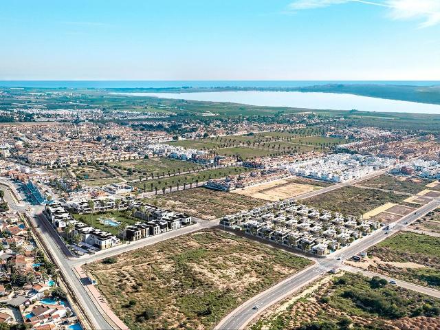 Planta baja en venta en Rojales. Costa Blanca Eiendom se enorgullece en presentar un desarrollo residencial de vanguardia en Ciudad Quesada, concebido para satisfa. Plantas bajas.