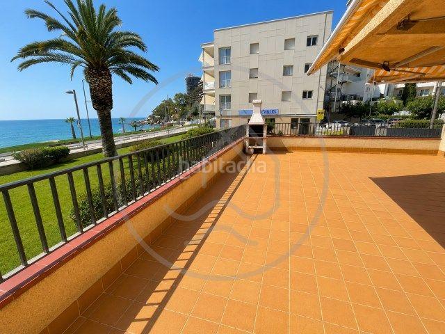 Planta baja en venta en Sant Antoni de Calonge, Torre Valentina Mas Vilar de La Mutxada Treumal Costa Brava. Planta baja en primera línea de mar en Torre Valentina. Plantas bajas Sant Antoni de.