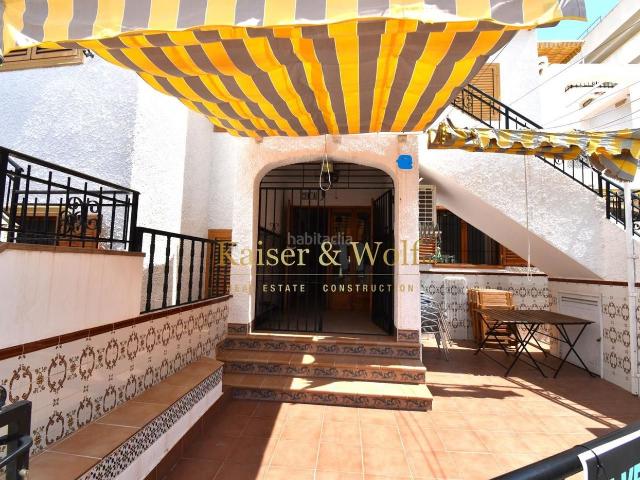 Planta baja en venta en Santa Pola, Calas Santiago Bernabeu. Piso con terraza y piscina comunitaria en Santa Pola. Plantas bajas Santa.