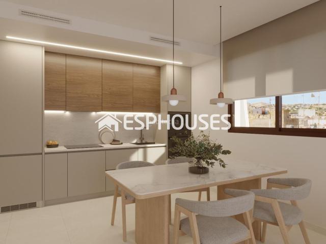 Planta baja en venta en Santa Pola, Centro. Apartamento de obra nueva en planta baja con piscina y a 600 m de la playa en Santa Pola. Plantas bajas Santa.