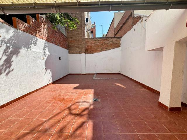 Planta baja en Venta en Sants