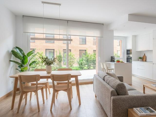 Planta baja en venta en Sabadell, Centre. planta baja en venta en el centro de sabadell. Plantas bajas.