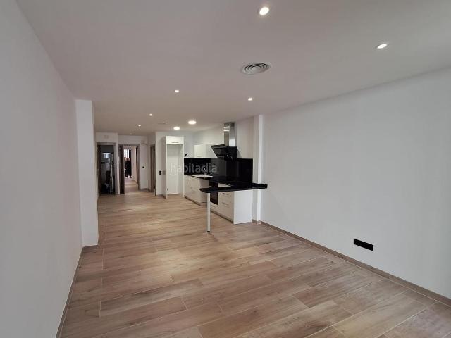 Planta baja en venta en Sabadell, Gràcia. PLANTA BAJA REFORAMDA CON PISCINA PRIVADA. Plantas bajas.