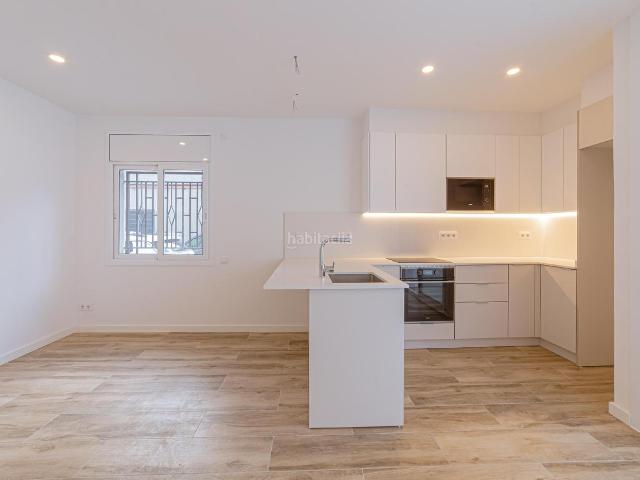 Planta baja en venta en Sabadell, Gràcia. Planta baja tipo casa en el magnífico Barrio de Gracia. Plantas bajas.