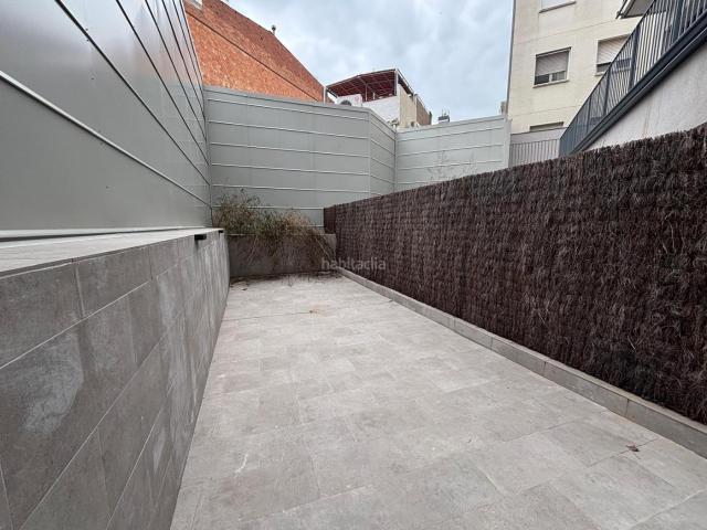 Planta baja en venta en Sabadell, Serra d'en Camaró. Junto Parc Catalunya. Plantas bajas.