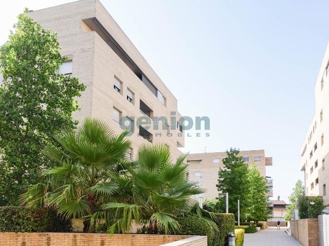 Planta baja en venta en Salt, Barri dels Escriptors. PISO PLANTA BAJA EXTERIOR Y CON JARDÍN, EN GIRONÈS PARC CIUTAT JARDÍ. Plantas bajas.