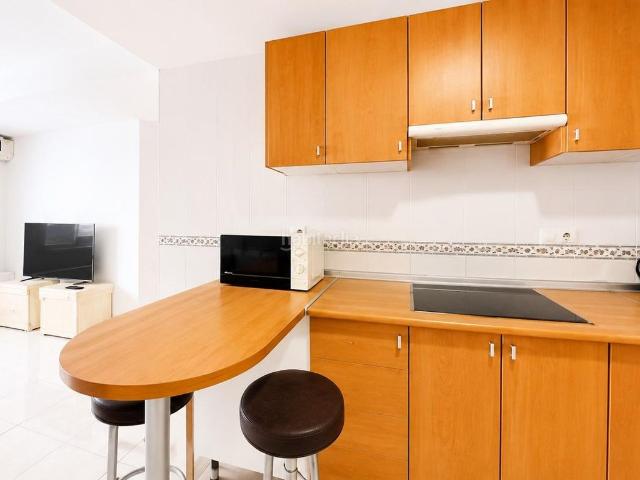 Planta baja en venta en Sorvilán. Vivienda en primera línea de playa en Melicena. Plantas bajas.