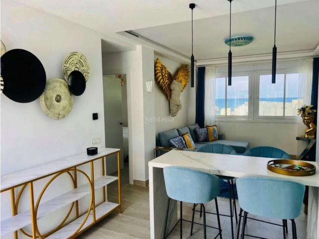 Planta baja en venta en Sotogrande, Torreguadiaro San Diego. Piso recién reformado en Torreguadiaro con vistas al mar y a la piscina. Plantas bajas.