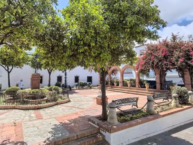 ¡PLANTA BAJA EN EL CENTRO DE ALGECIRAS!