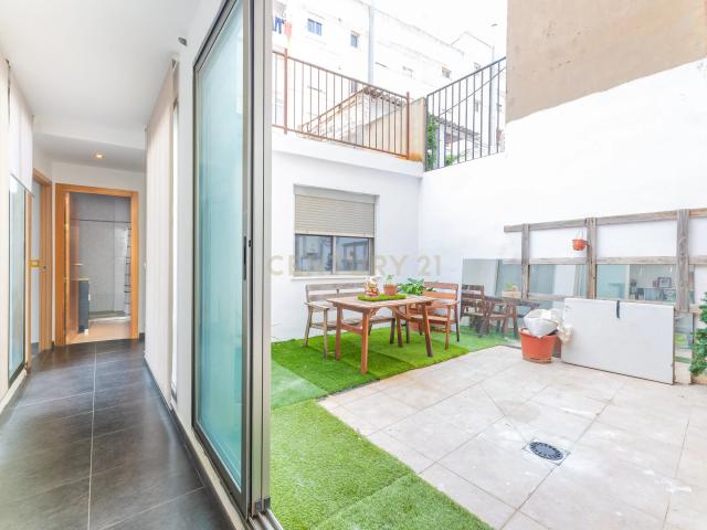 Planta baja luminosa en Valencia