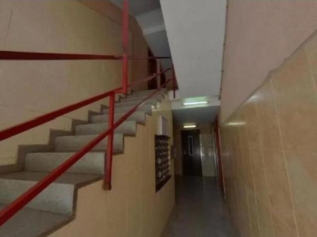 PLANTA BAJA OCUPADA 3 HABITACIONES 56 M2, ZONA EL PINAR, RUBÍ