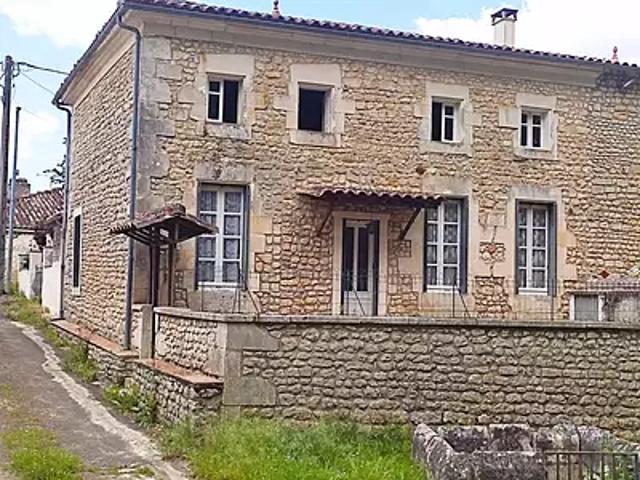 Plassac 17240 Achat / Vente maison 4 pièces t4 terrasse