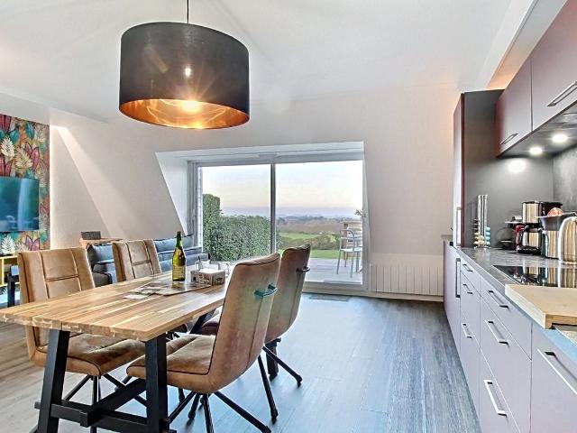 PLEUMEUR BODOU: Belle maison au calme Proximité Golf et Plages