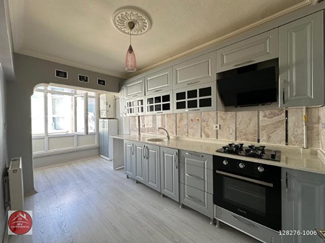 PLEVNE MAHALLESİNDE 4.KATTA FULL YAPILI 3+1 DAİRE İMKANI