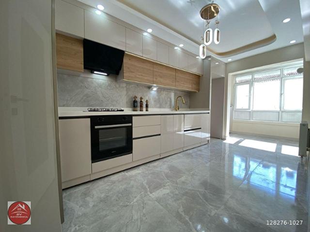 PLEVNE MAHALLESİNDE 4.KATTA LÜX YAPILI 3+1 DAİRE FIRSATI
