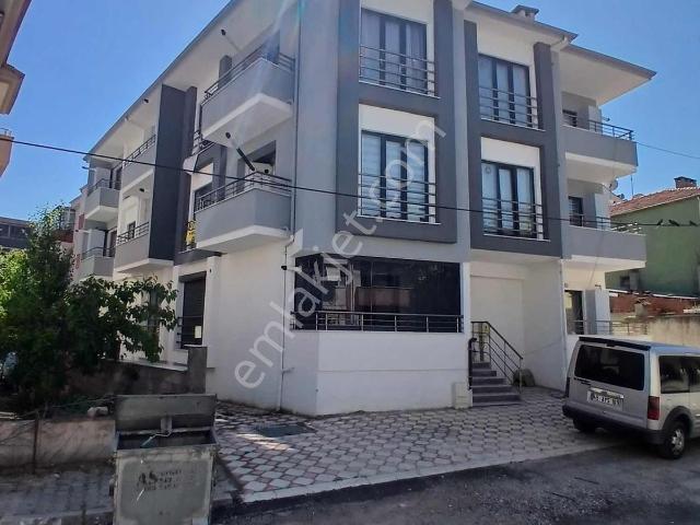 Plevne Mahallesinde Satılık 1+1 Daire