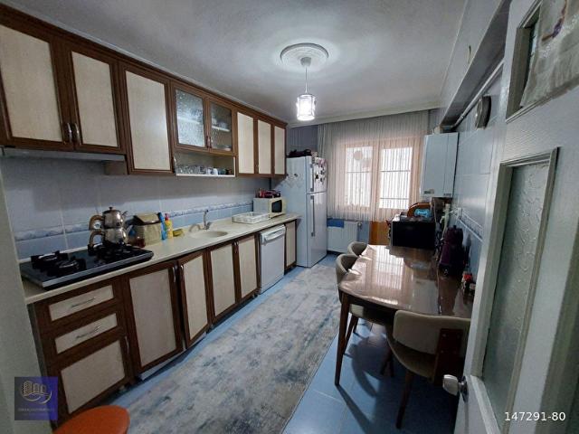 PLEVNE MAH'DE 3+1 BAĞIMSIZ FULL YAPILI YEŞİLOVAYA SINIR ÇİFT BALKON SATILIK DAİRE