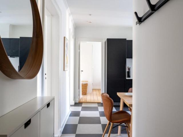 Pleasant single bedroom next to the Aksel Møllers Have metro station