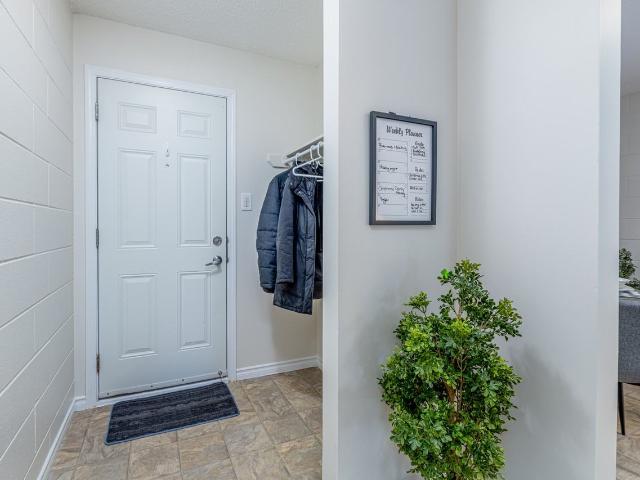 Pleasantview Townhomes 3 Bedroom Apartment for Rent at 4905 107 St Nw, Edmonton, AB T6H 2W8 Empire Park
