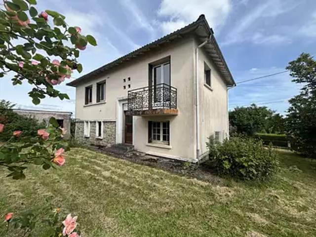Pleaux 15700 Achat / Vente maison 5 pièces t5