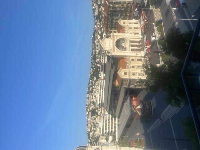 Plein centre de Nice, appartement lumineux