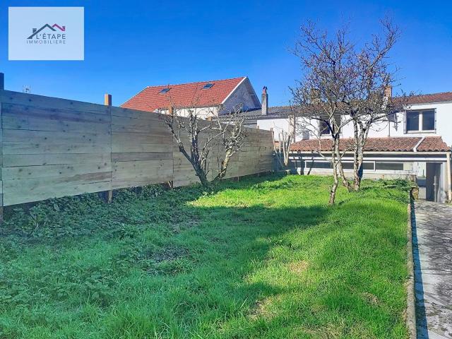 Plein centre de Ste Flaive Des Loups! 182m² Sainte Flaive des Loups