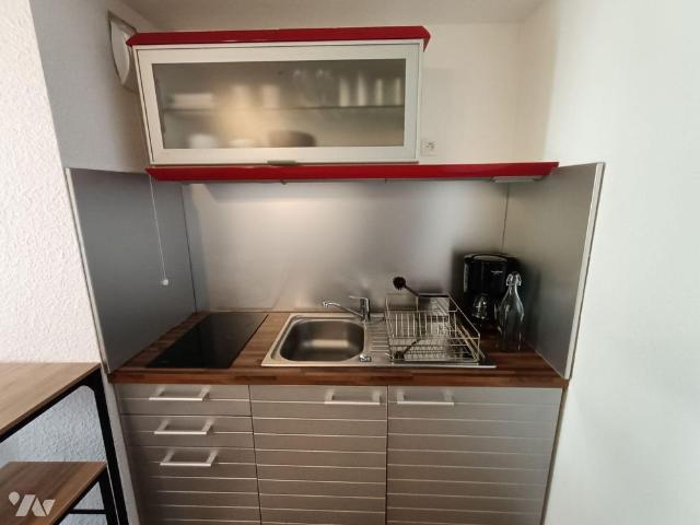 PLEIN CENTRE Rue Papu RENNES EN MEUBLÉ Appartement studio 18.69 m² au RDC au calme.