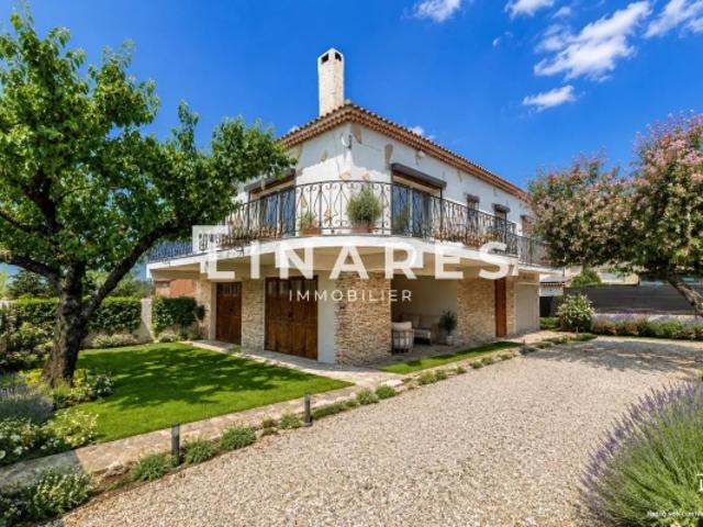 PLEIN SOLEIL Villa T5 de 147m2 + Appartement T2 Garage Jardin 83170 Rougiers