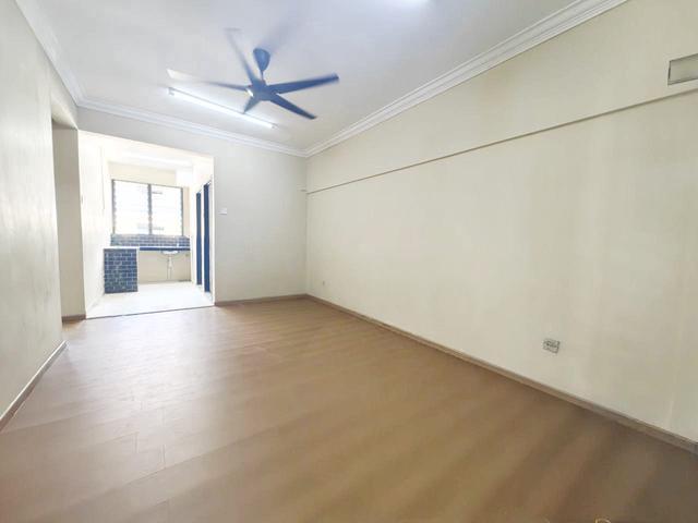 PLENTONG UTAMA FLAT HIJAU JLN BUNGA TERATAI 549sqft NON BUMI